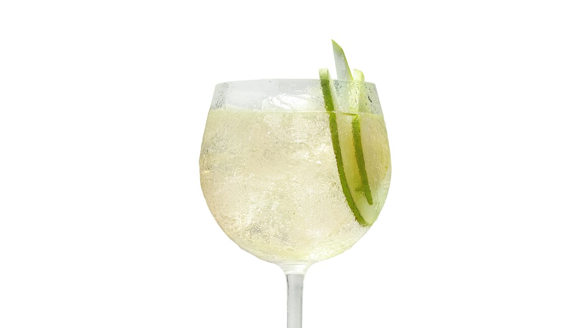 Absolut Juice Pear and Elderflower Spritz