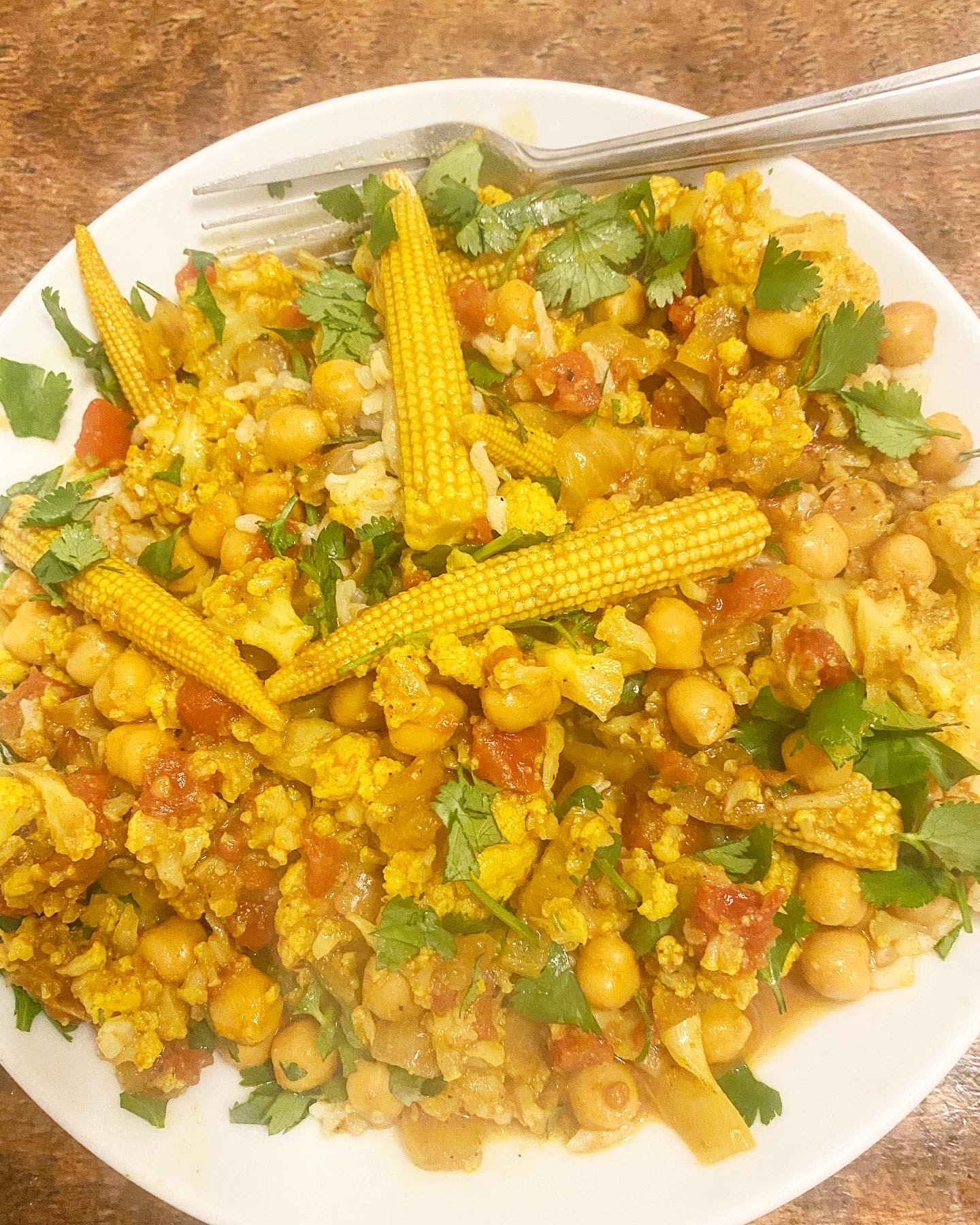 Cauliflower chickpea curry 