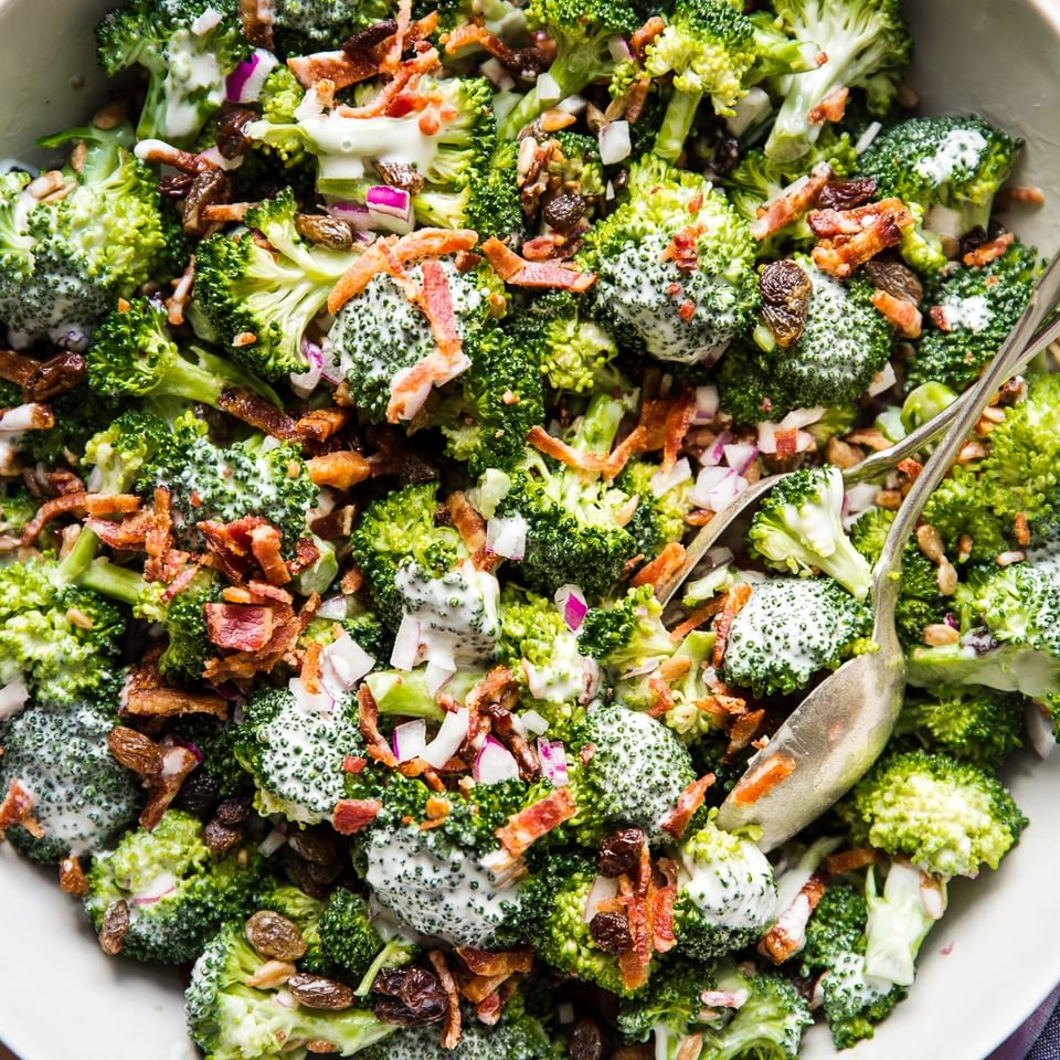Easy Broccoli Salad Recipe