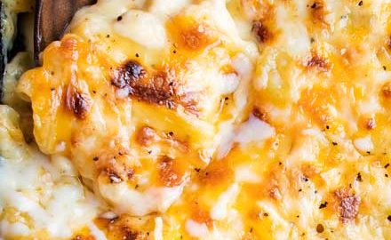 Creamy Homemade Baked Mac and Cheese