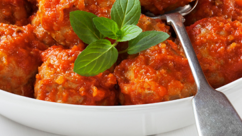 Authentic Italian Meatballs in Sauce 