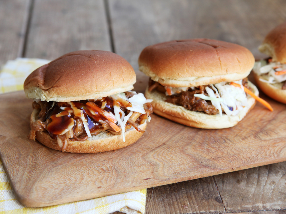 Carolina Style Pulled Pork Sandwich