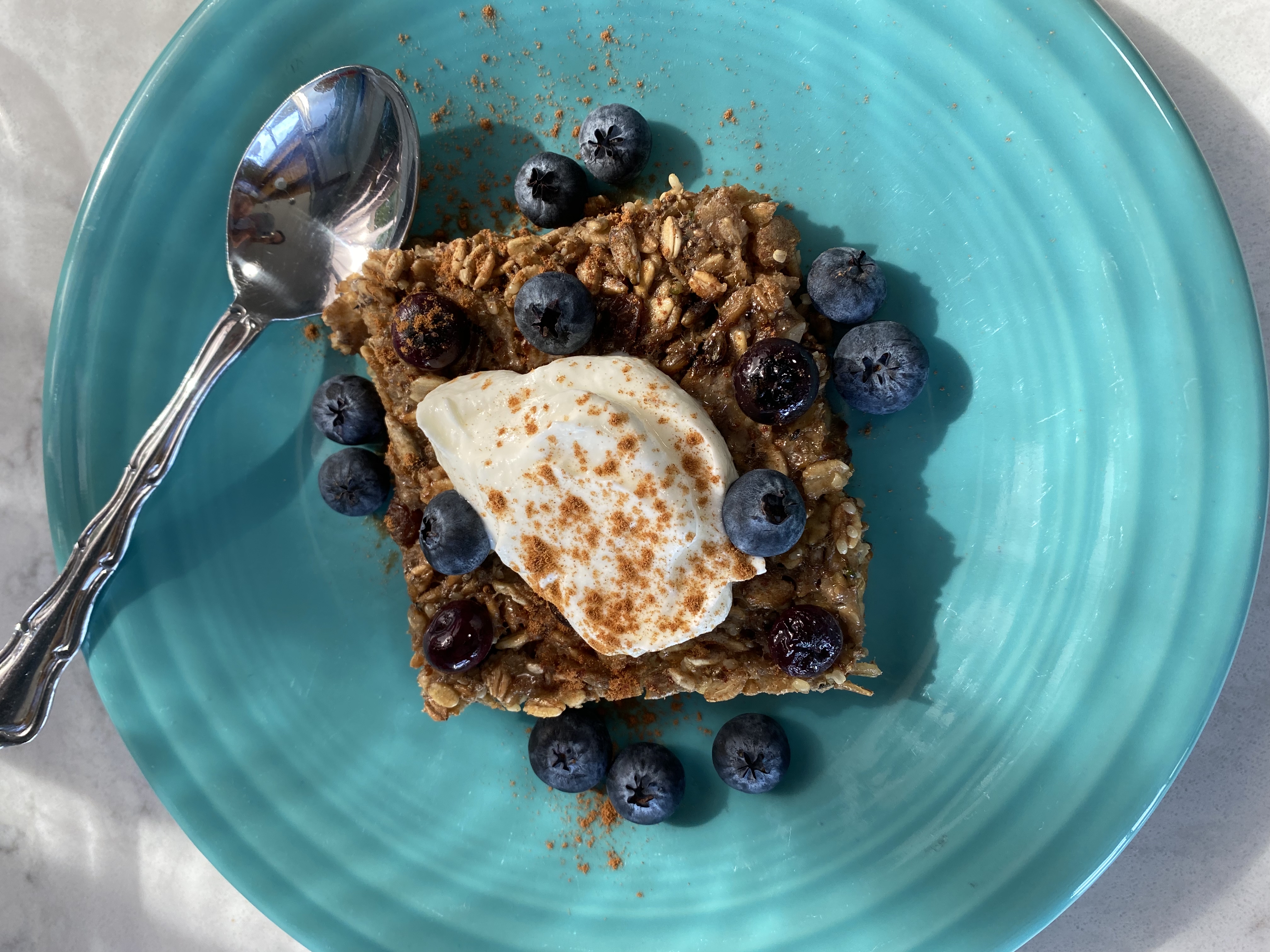 Banana Oatmeal Bake with Blueberries 