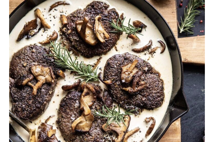 Beef Tenderloin with White Wine Mushrrom Sauce