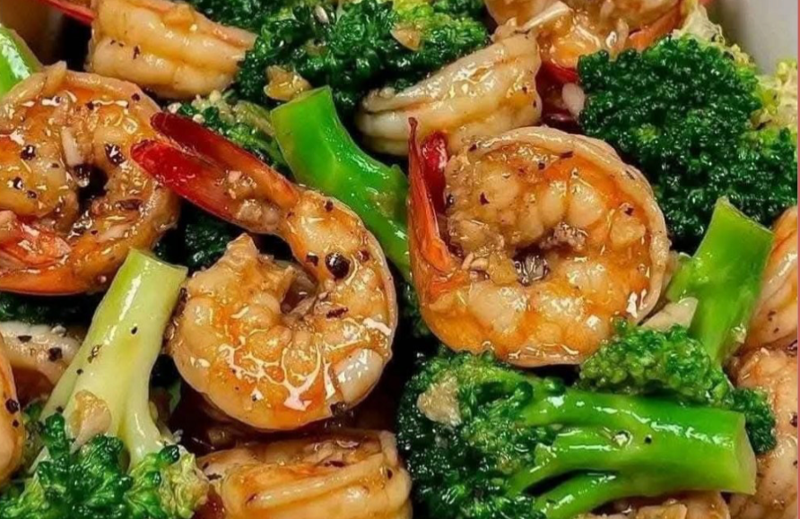 Stir-Fried Shrimp and Broccoli