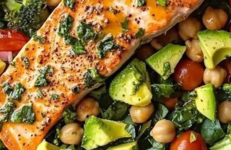Vibrant Roasted Salmon Salad