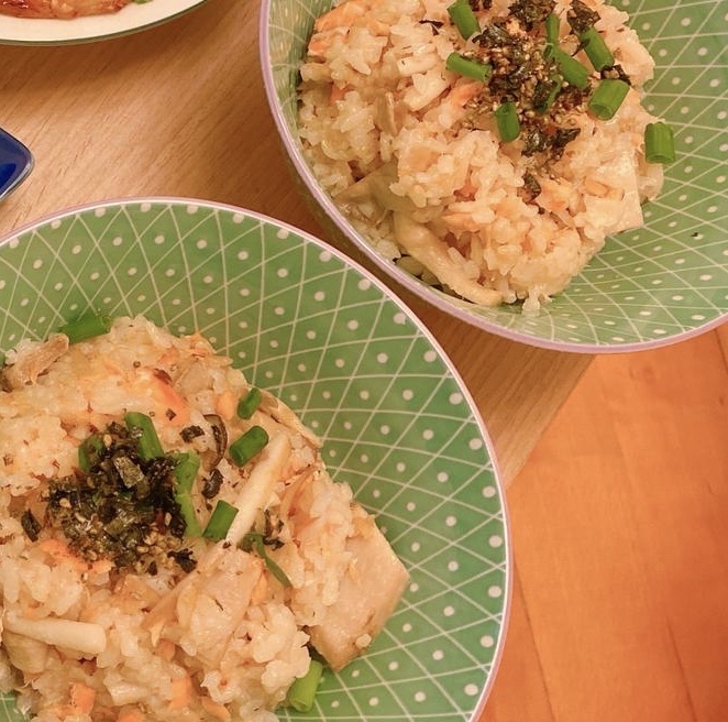 三文魚雜菌炊飯