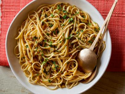Linguini with Clam Sauce